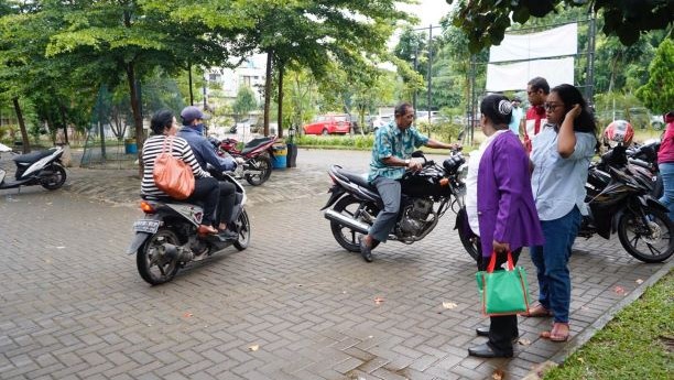 parkir sepi